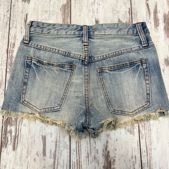 Free People High Waisted Denim Shorts Light Wash Distressed Size 24 NWOT - Picture 12 of 16